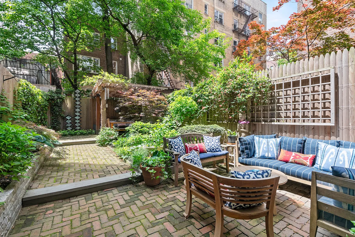 New York town house Greenwich Village
